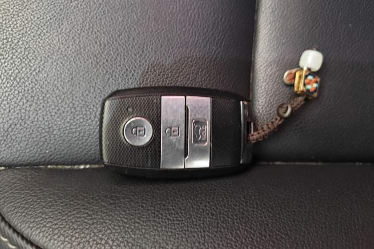 Used Kia KX5 2016 2.0L Automatic 2WD GLS Interior 1