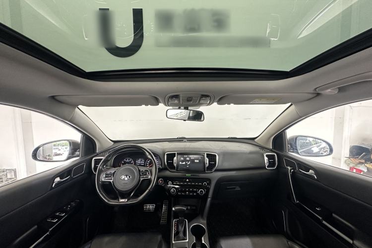 Used Kia KX5 2016 1.6T Automatic Two-Wheel Drive DLX Interior 4