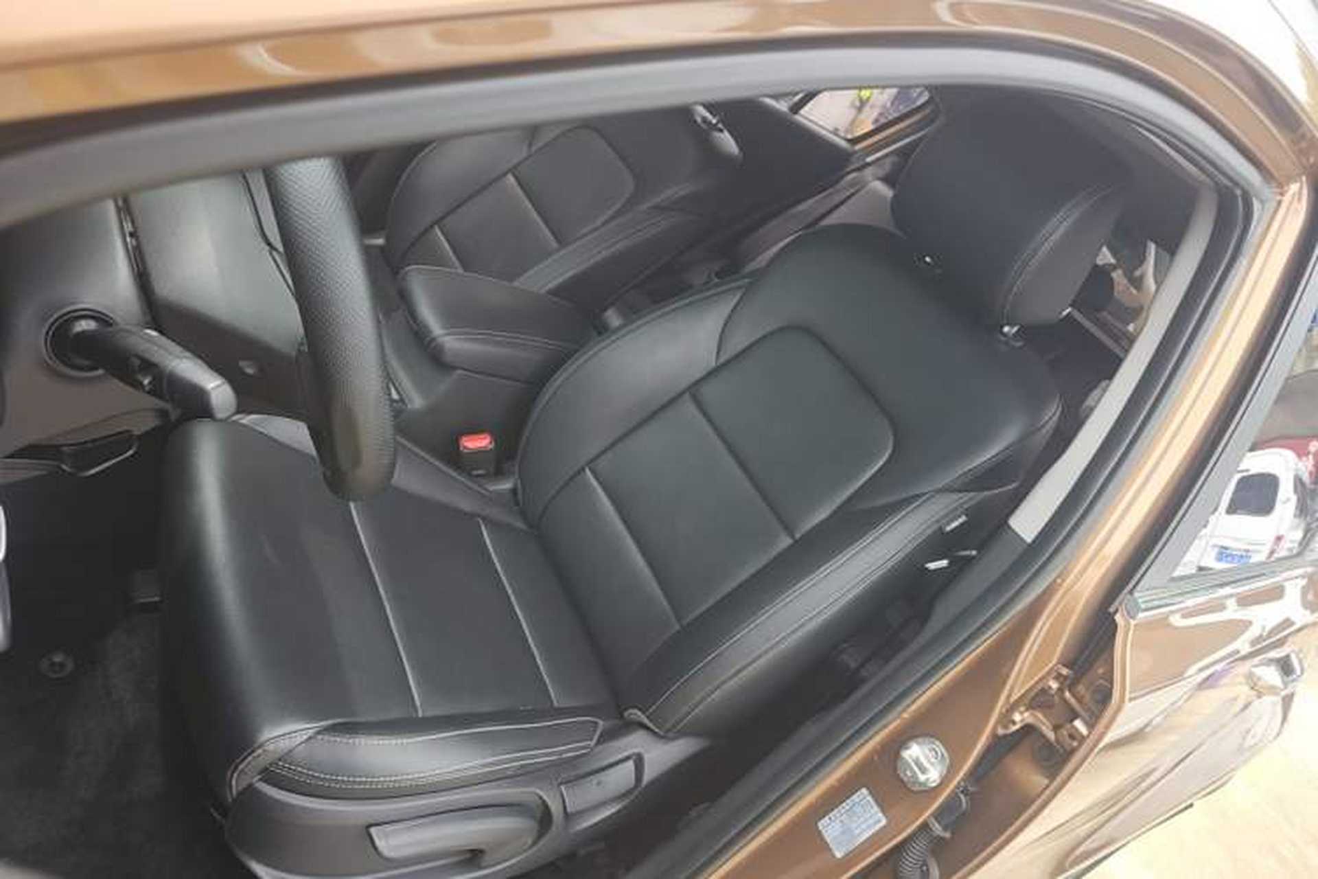 Used Kia KX5 2016 2.0L Automatic 2WD GLS Left Front Seat