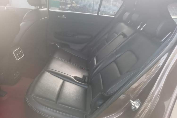 Used Kia KX5 2016 1.6T Automatic Two-Wheel Drive DLX Left Rear Seat
