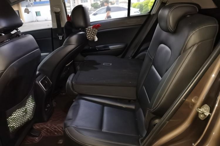 Used Kia KX5 2016 1.6T Automatic Two-Wheel Drive DLX Left Rear Seat