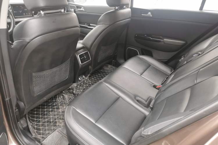 Used Kia KX5 2016 1.6T Automatic Two-Wheel Drive DLX Left Rear Seat