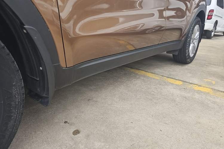 Used Kia KX5 2016 2.0L Automatic 2WD GLS Left Side Sill