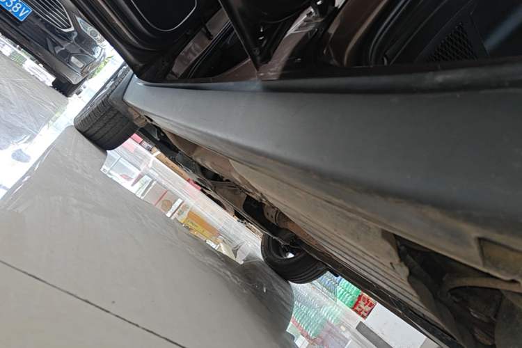 Used Kia KX5 2016 1.6T Automatic Two-Wheel Drive Premium Left Side Sill