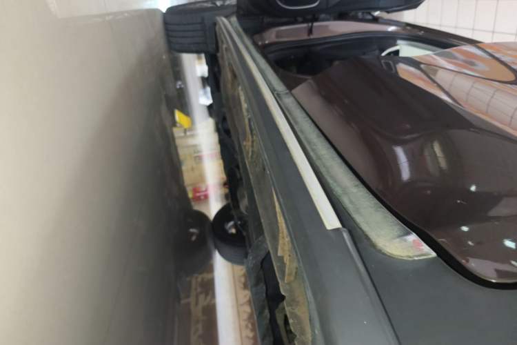 Used Kia KX5 2016 2.0L Automatic 2WD GLS Left Side Sill