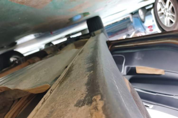 Used Kia KX5 2016 1.6T Automatic Two-Wheel Drive DLX Left Side Sill