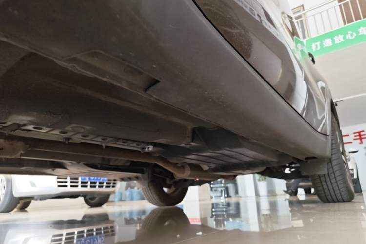 Used Kia KX5 2016 2.0L Automatic 2WD GLS Left Side Sill