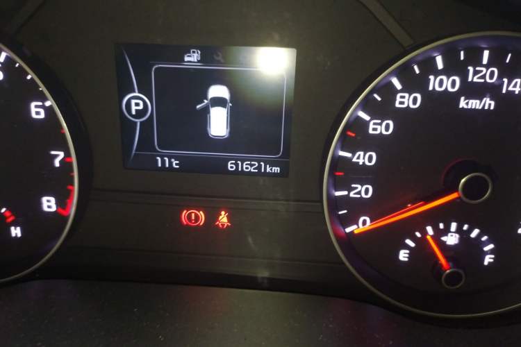 Used Kia KX5 2016 1.6T Automatic Two-Wheel Drive Premium Odometer Close Up