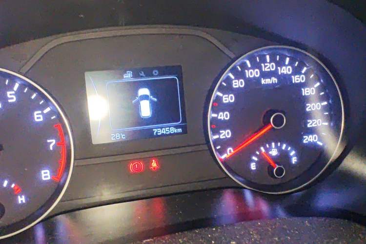 Used Kia KX5 2016 2.0L Automatic 2WD GLS Odometer Close Up