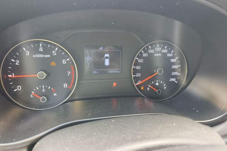 Used Kia KX5 2016 1.6T Automatic Two-Wheel Drive DLX Odometer Close Up