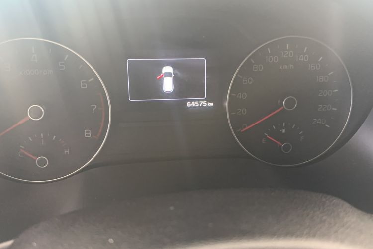 Used Kia KX5 2016 2.0L Automatic 2WD Premium Odometer Close Up