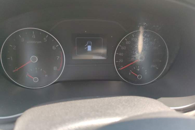 Used Kia KX5 2016 1.6T Automatic Two-Wheel Drive Premium Odometer Close Up