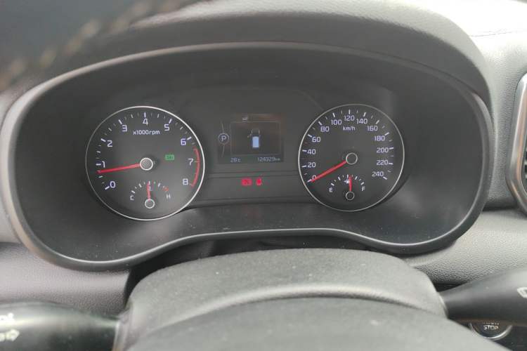 Used Kia KX5 2016 1.6T Automatic Two-Wheel Drive Premium Odometer Close Up