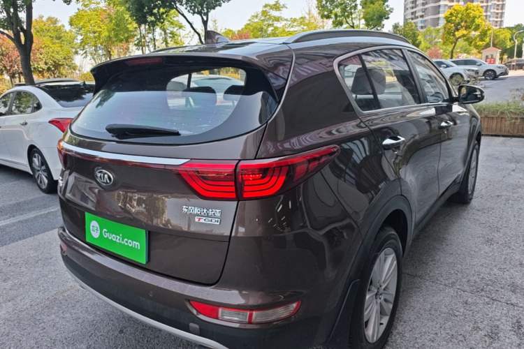 Used Kia KX5 2016 1.6T Automatic Two-Wheel Drive DLX Rear Right 45 Deg