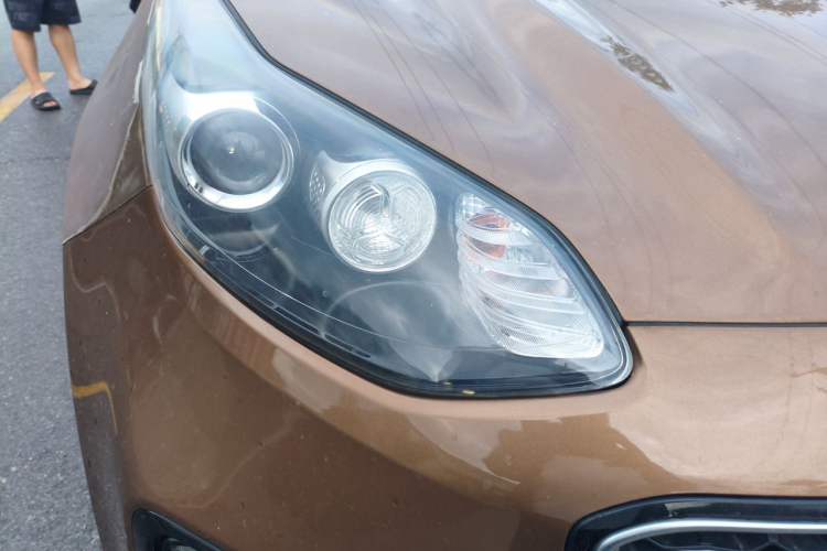 Used Kia KX5 2016 1.6T Automatic Two-Wheel Drive Premium Right Front Headlight