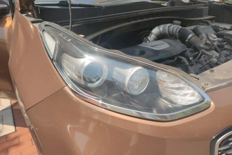 Used Kia KX5 2016 1.6T Automatic Two-Wheel Drive Premium Right Front Headlight