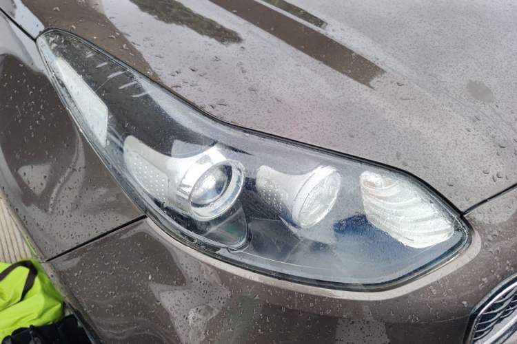Used Kia KX5 2016 2.0L Automatic 2WD GLS Right Front Headlight