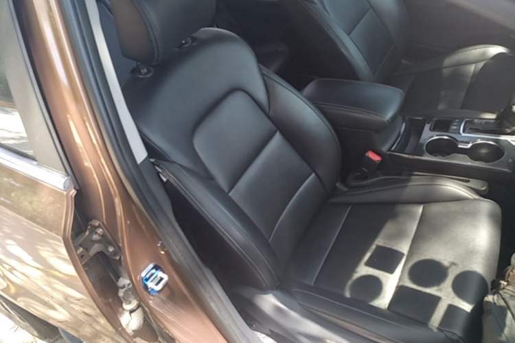 Used Kia KX5 2016 1.6T Automatic Two-Wheel Drive Premium Right Front Seat