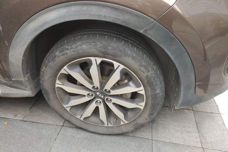 Used Kia KX5 2016 1.6T Automatic Two-Wheel Drive Premium Right Front Wheel Hub