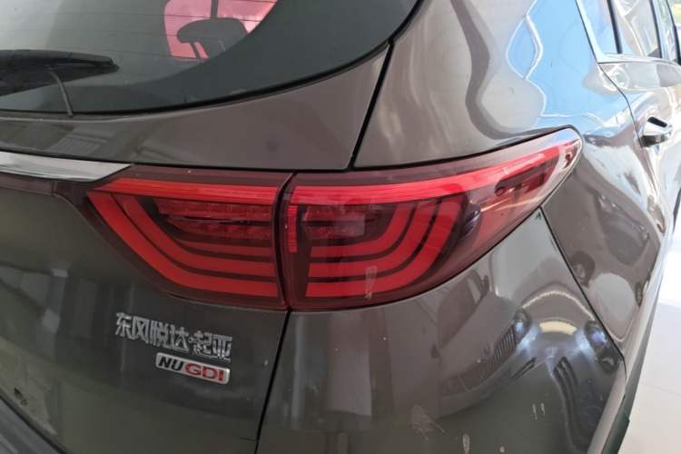 Used Kia KX5 2016 2.0L Automatic 2WD GLS Right Rear Taillight
