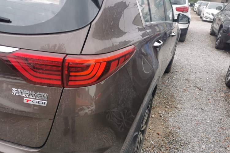 Used Kia KX5 2016 1.6T Automatic Two-Wheel Drive DLX Right Rear Taillight