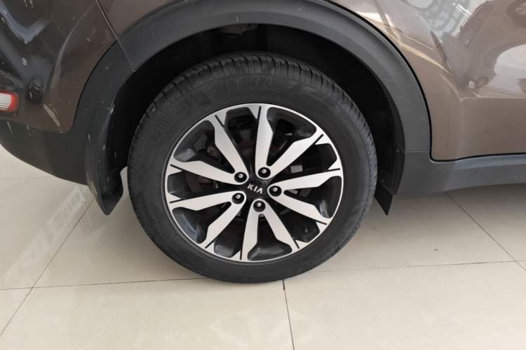 Used Kia KX5 2016 2.0L Automatic 2WD GLS Right Rear Wheel Hub
