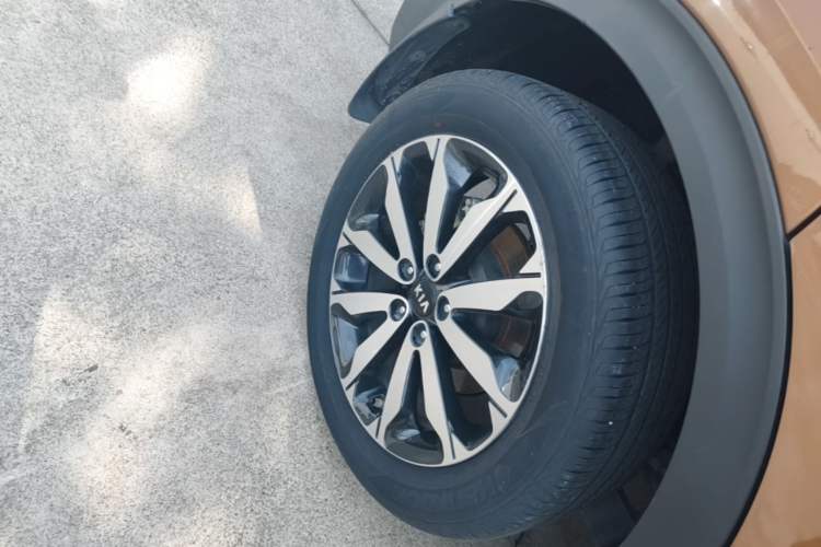 Used Kia KX5 2016 1.6T Automatic Two-Wheel Drive Premium Right Rear Wheel Hub