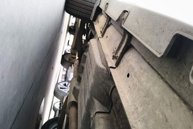 Used Kia KX5 2016 1.6T Automatic Two-Wheel Drive DLX Right Side Sill