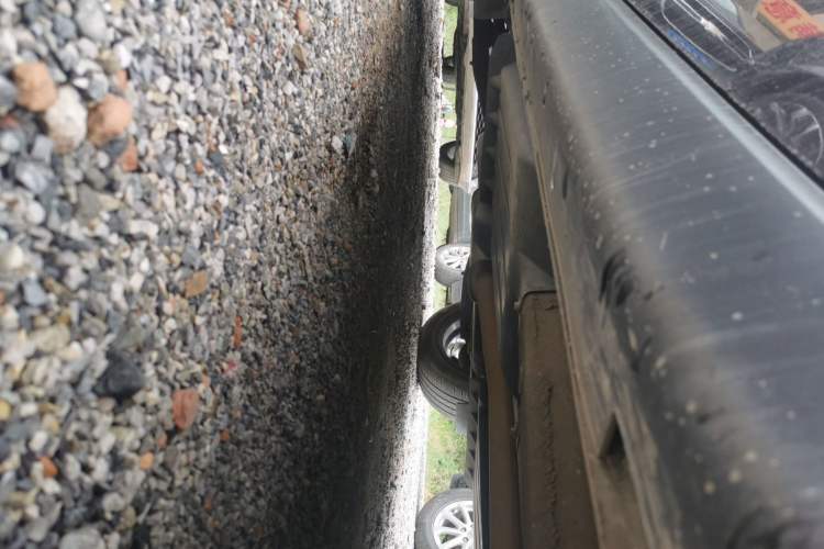 Used Kia KX5 2016 1.6T Automatic Two-Wheel Drive DLX Right Side Sill