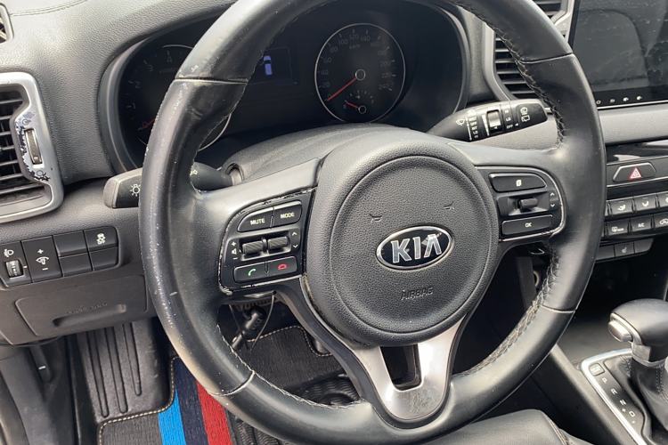 Used Kia KX5 2016 2.0L Automatic 2WD GLS Steering Wheel