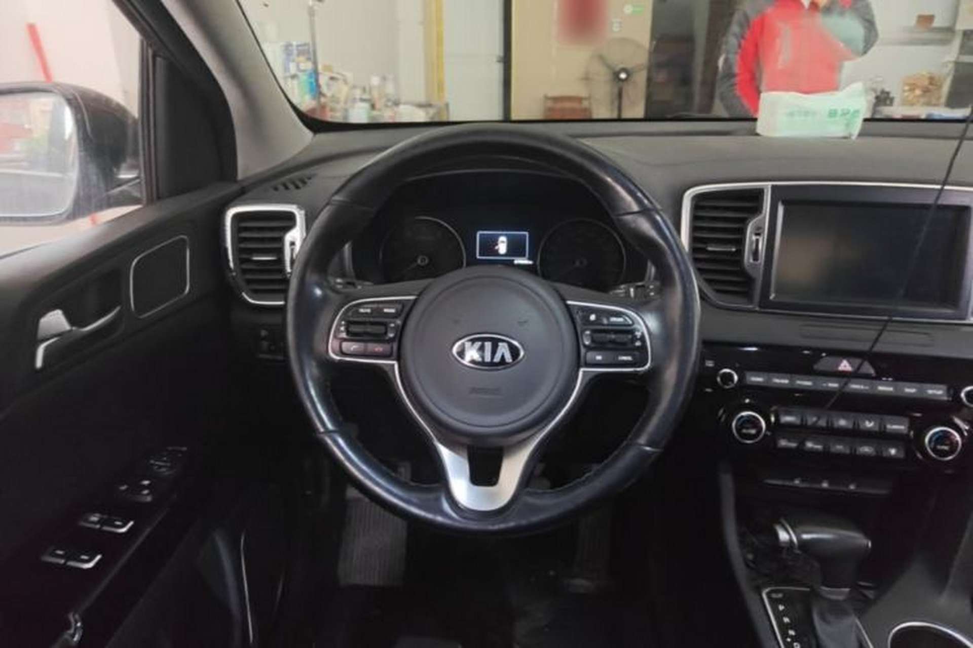 Used Kia KX5 2016 2.0L Automatic 2WD Premium Steering Wheel