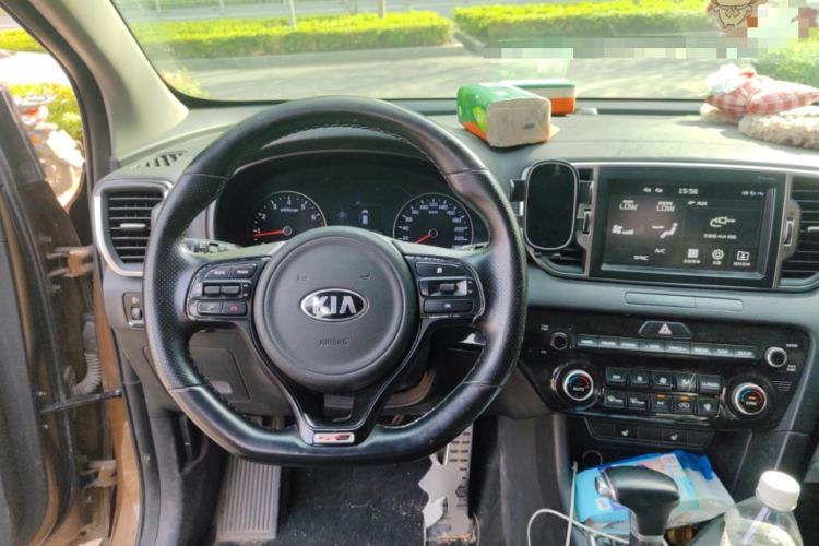 Used Kia KX5 2016 1.6T Automatic Two-Wheel Drive Premium Steering Wheel