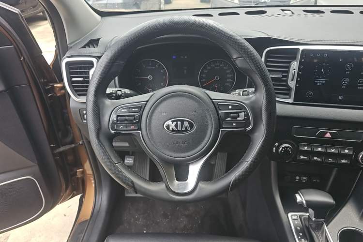 Used Kia KX5 2016 2.0L Automatic 2WD GLS Steering Wheel