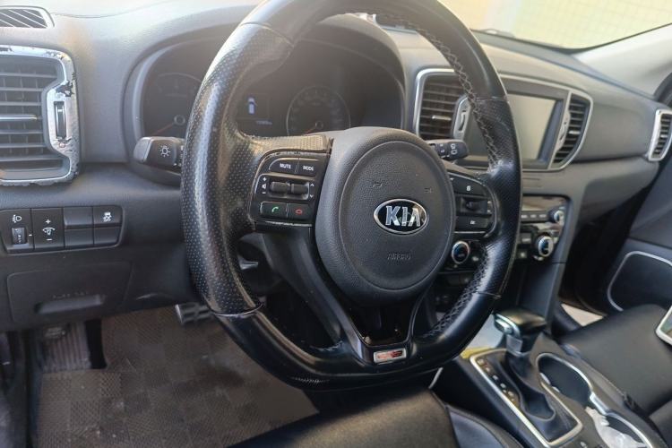 Used Kia KX5 2016 1.6T Automatic Two-Wheel Drive DLX Steering Wheel