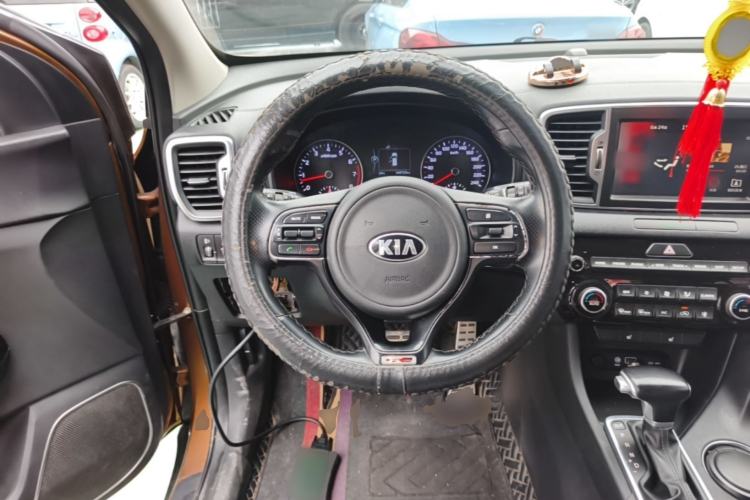 Used Kia KX5 2016 1.6T Automatic Two-Wheel Drive DLX Steering Wheel