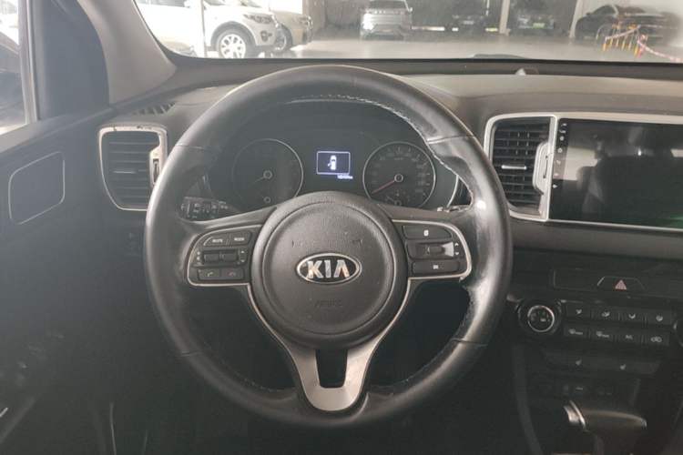 Used Kia KX5 2016 2.0L Automatic 2WD GLS Steering Wheel