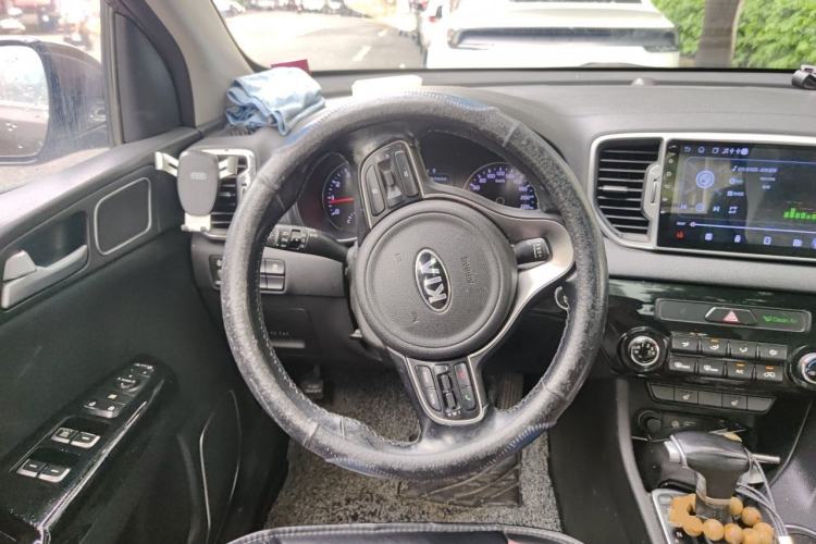 Used Kia KX5 2016 2.0L Automatic 2WD GLS Steering Wheel