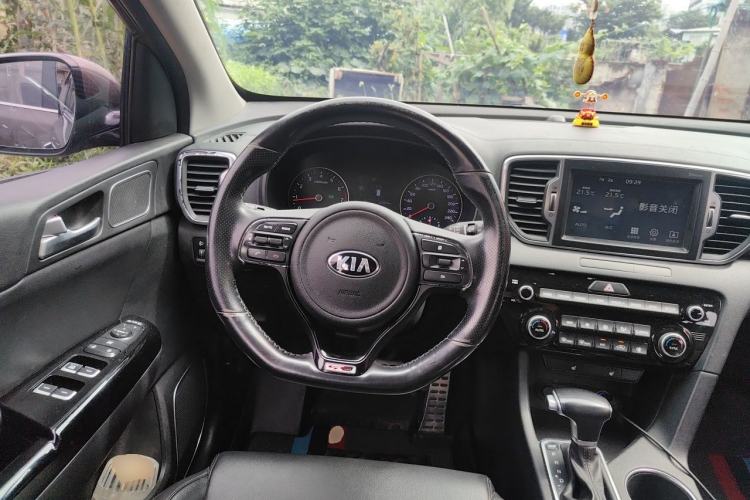 Used Kia KX5 2016 1.6T Automatic Two-Wheel Drive Premium Steering Wheel