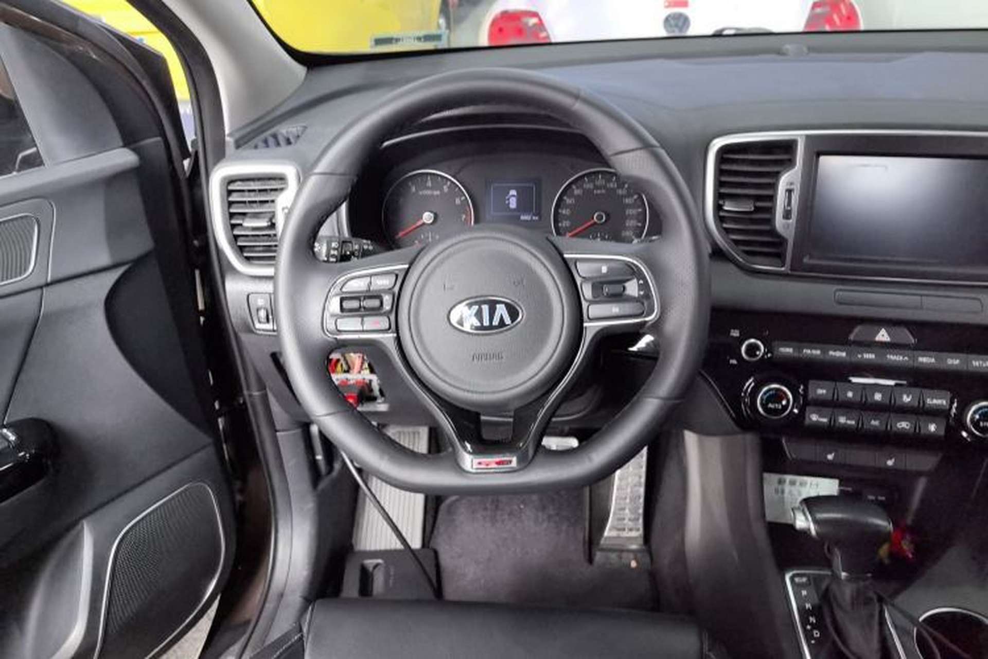 Used Kia KX5 2016 1.6T Automatic Two-Wheel Drive DLX Steering Wheel