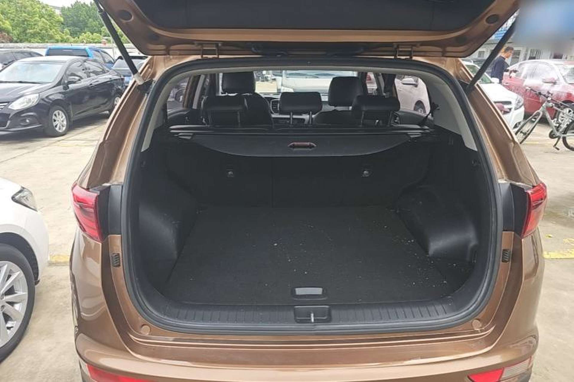 Used Kia KX5 2016 2.0L Automatic 2WD GLS Trunk