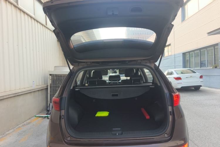 Used Kia KX5 2016 2.0L Automatic 2WD GLS Trunk