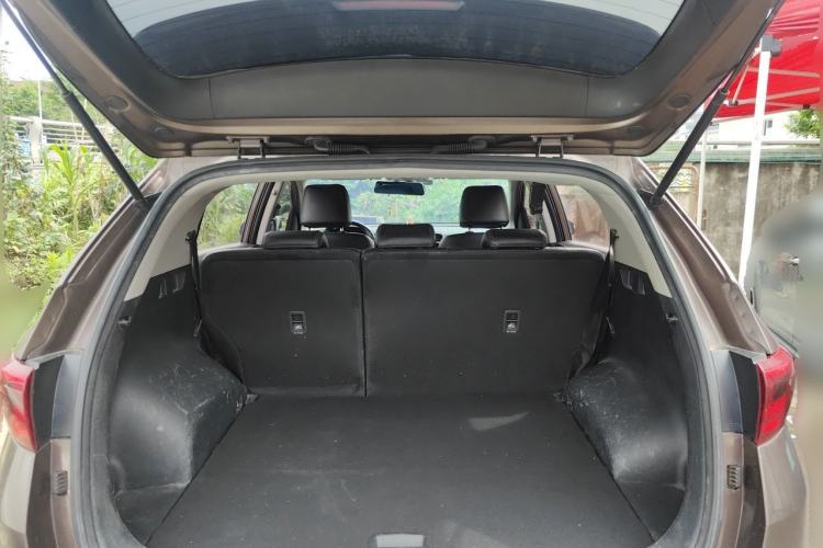 Used Kia KX5 2016 1.6T Automatic Two-Wheel Drive Premium Trunk