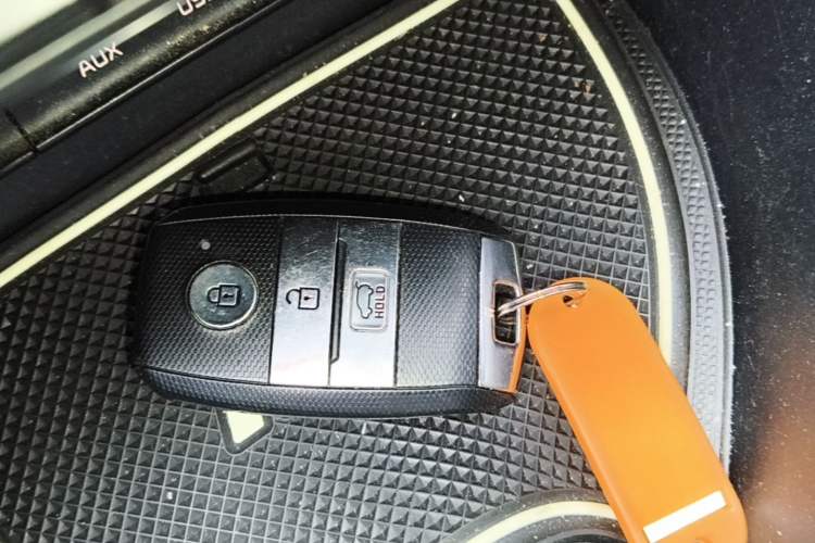 Used Kia KX5 2016 1.6T Automatic Two-Wheel Drive DLX Vehicle Key