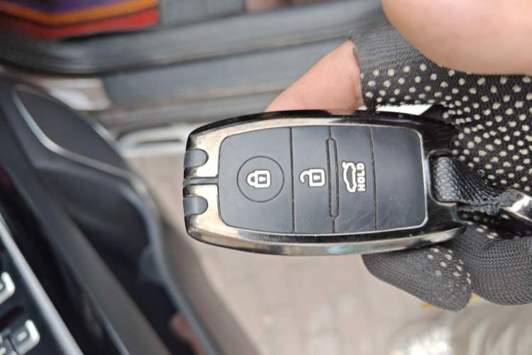 Used Kia KX5 2016 1.6T Automatic Two-Wheel Drive DLX Vehicle Key