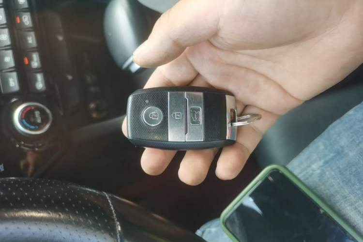 Used Kia KX5 2016 1.6T Automatic Two-Wheel Drive DLX Vehicle Key