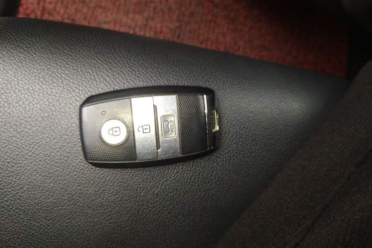 Used Kia KX5 2016 1.6T Automatic Two-Wheel Drive Premium Vehicle Key