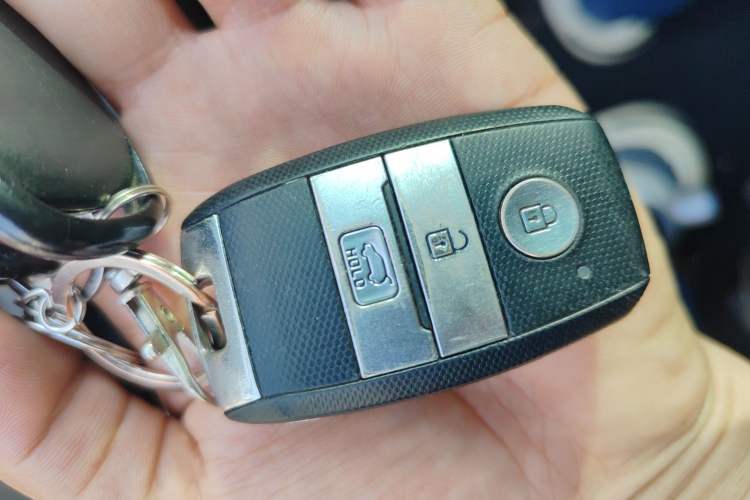 Used Kia KX5 2016 1.6T Automatic Two-Wheel Drive Premium Vehicle Key