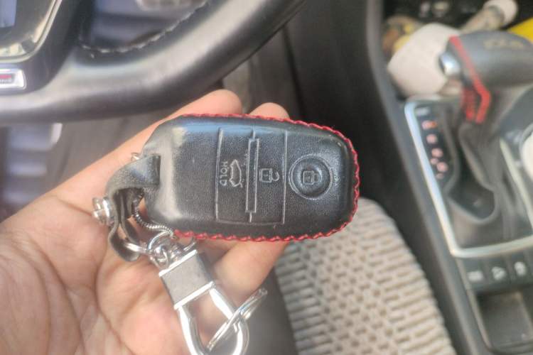 Used Kia KX5 2016 1.6T Automatic Two-Wheel Drive DLX Vehicle Key