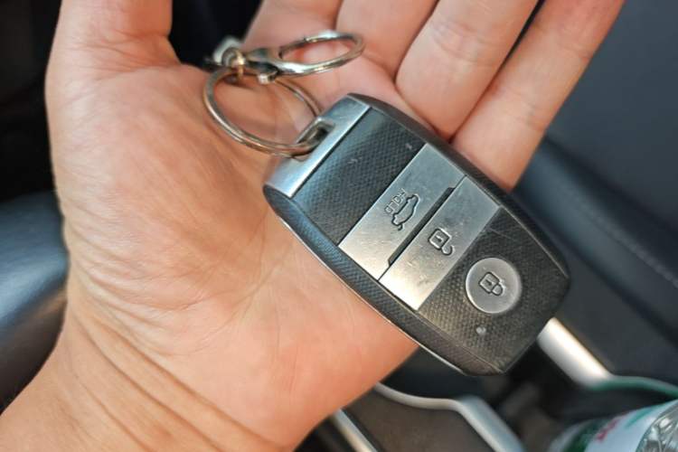 Used Kia KX5 2016 1.6T Automatic Two-Wheel Drive DLX Vehicle Key