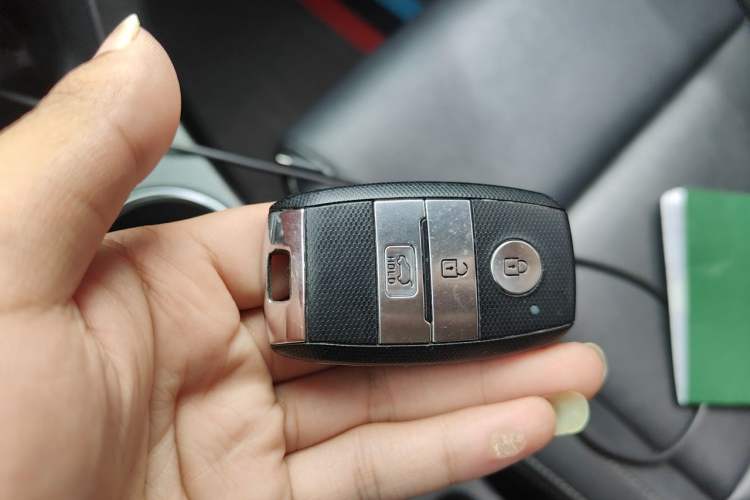 Used Kia KX5 2016 1.6T Automatic Two-Wheel Drive Premium Vehicle Key